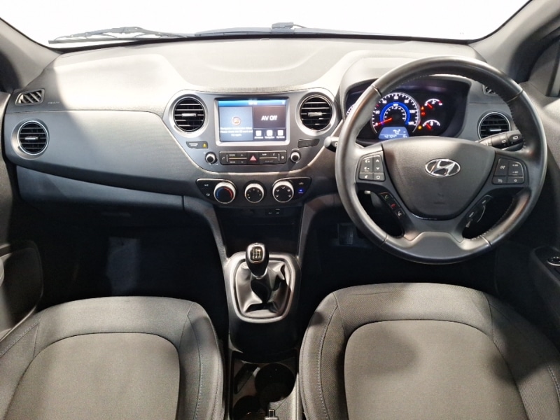 Used Hyundai i10 2019 for sale - 76915666: Photo 2