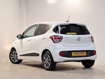 Used Hyundai i10 2019 for sale - 76915666: Photo