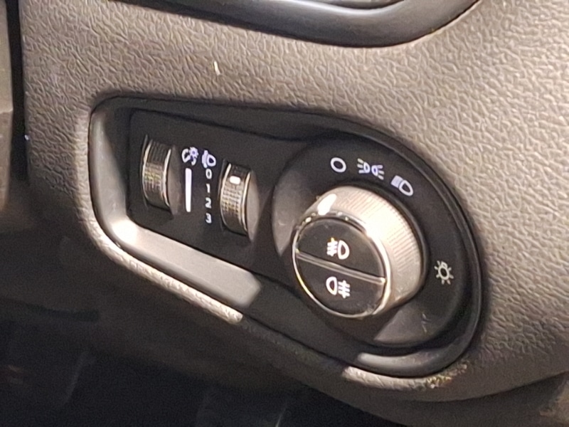 Used Jeep Renegade 2022 for sale - 76465137: Photo 15