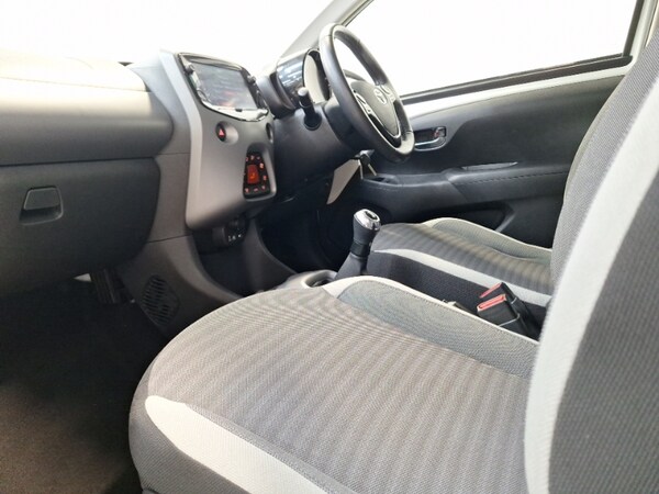 Used Toyota AYGO 2019 for sale - 76213682: Photo 5