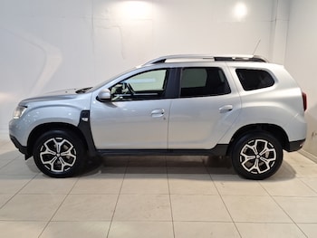 Used Dacia Duster 2021 for sale - 77669683: Photo