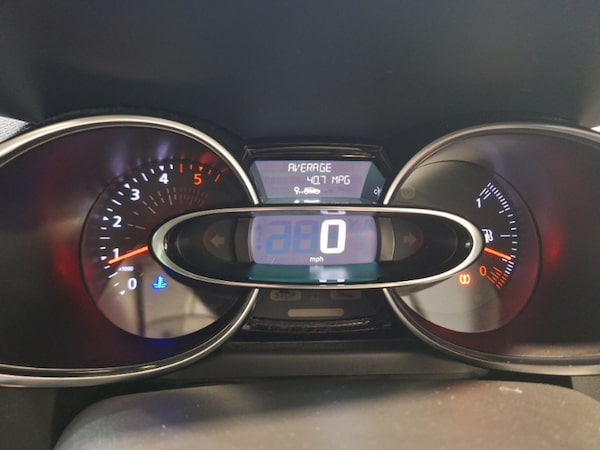 Used Renault Clio 2019 for sale - 76213486: Photo 11