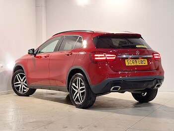 Used Mercedes-Benz GLA 2020 for sale - 76741785: Photo