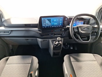 Used Ford Tourneo Custom 2024 for sale - 78065906: Photo