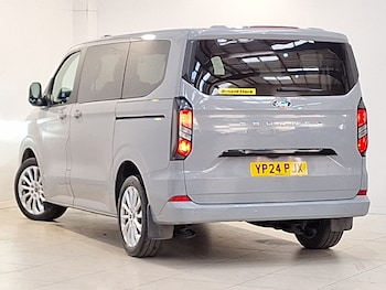 Used Ford Tourneo Custom 2024 for sale - 78065906: Photo