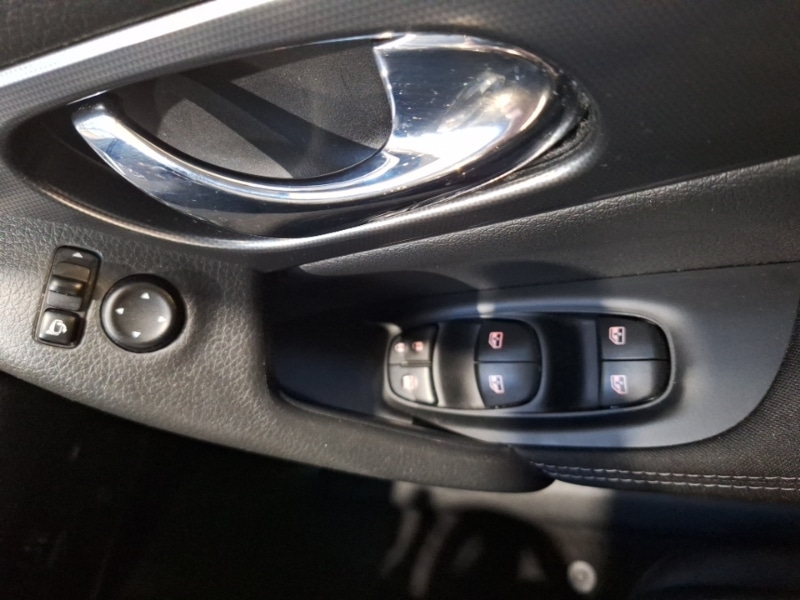 Used Nissan Qashqai 2018 for sale - 77066043: Photo 14