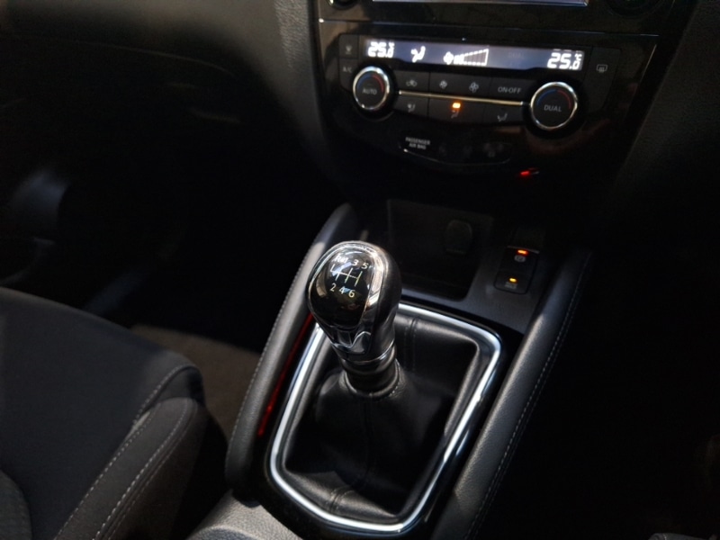 Used Nissan Qashqai 2018 for sale - 77066043: Photo 19