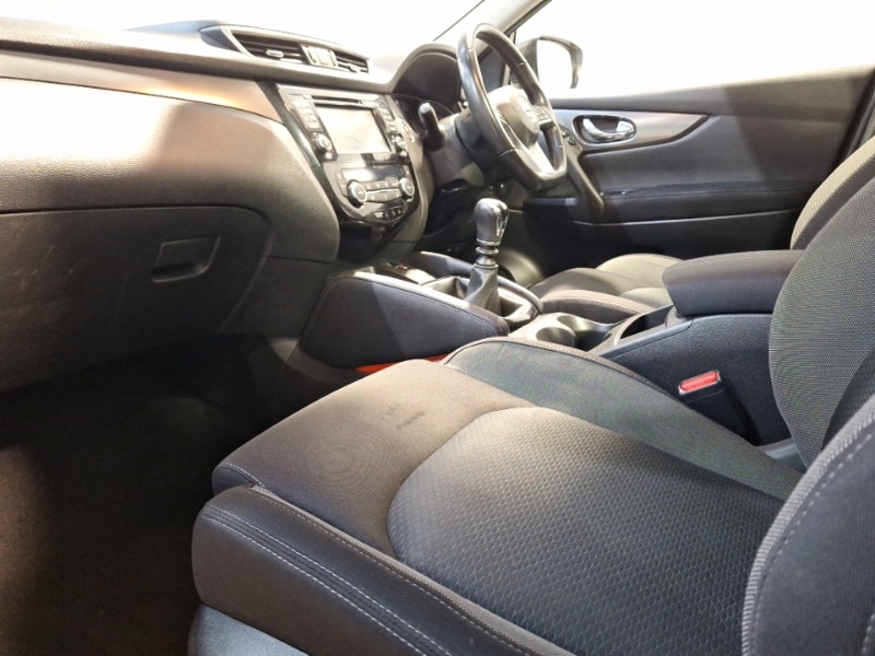 Used Nissan Qashqai 2018 for sale - 77066043: Photo 5