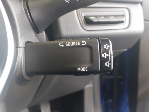 Used Renault Clio 2023 for sale - 75470775: Photo 17