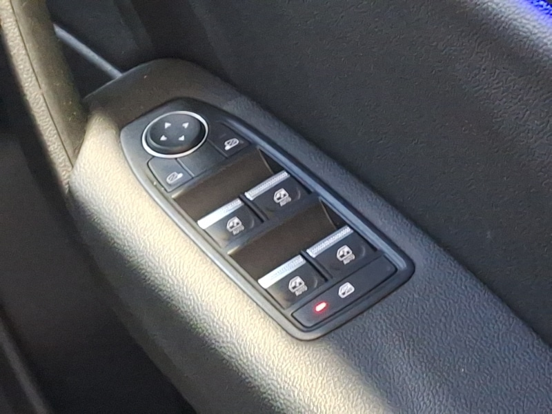 Used Renault Captur 2022 for sale - 76947448: Photo 14