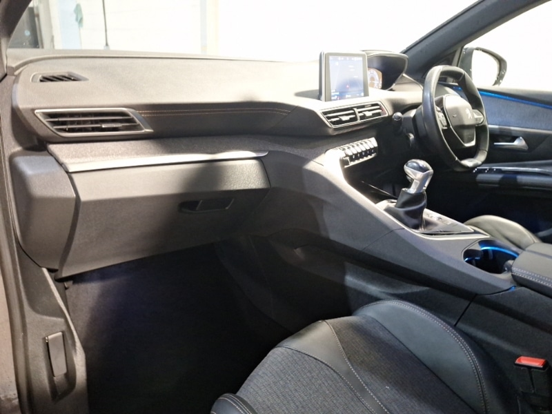 Used Peugeot 3008 2019 for sale - 76483848: Photo 5