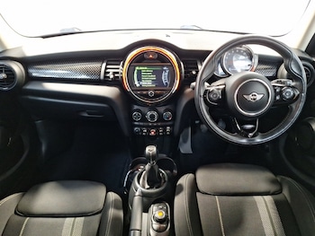 Used MINI Hatch 2018 for sale - 75958993: Photo