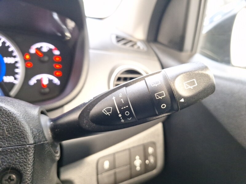 Used Hyundai i10 2018 for sale - 77832314: Photo 18