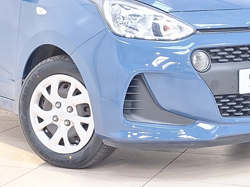 Used Hyundai i10 2018 for sale - 77832314: Photo 9