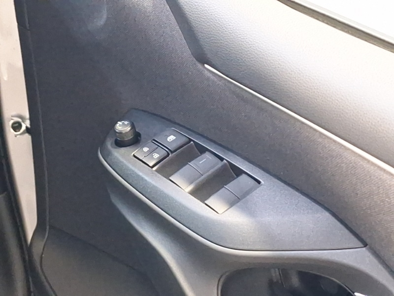 Used Toyota Yaris 2025 for sale - 77922156: Photo 14