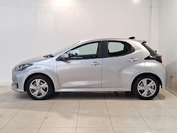 Used Toyota Yaris 2025 for sale - 77922156: Photo