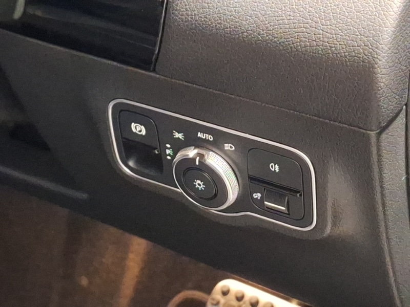 Used Mercedes-Benz GLA 2021 for sale - 77070207: Photo 15