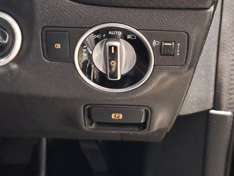 Used Mercedes-Benz A-Class 2018 for sale - 76629434: Photo 15