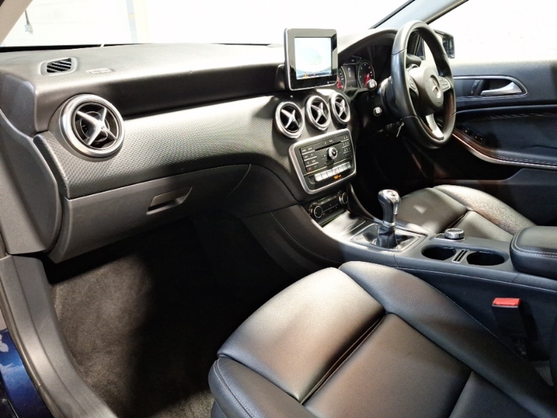 Used Mercedes-Benz A-Class 2018 for sale - 76629434: Photo 5