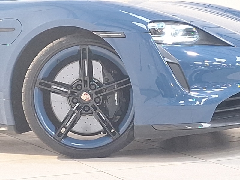 Used Porsche Taycan 2020 for sale - 77736535: Photo 9