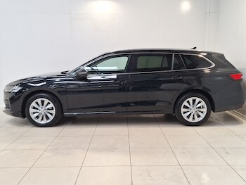 Used Skoda Superb 2024 for sale - 77596469: Photo