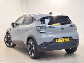 Used Renault Captur 2025 for sale - 79704219: Photo
