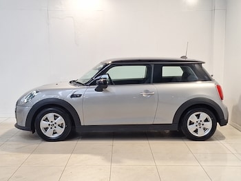 Used MINI Hatch 2022 for sale - 77580148: Photo