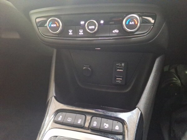 Used Vauxhall Crossland 2021 for sale - 76258448: Photo 19