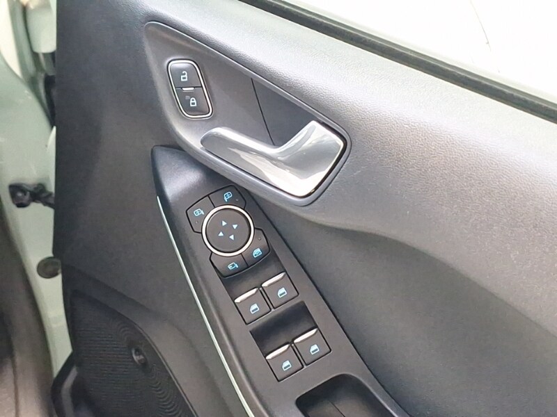 Used Ford Fiesta 2018 for sale - 78203145: Photo 15