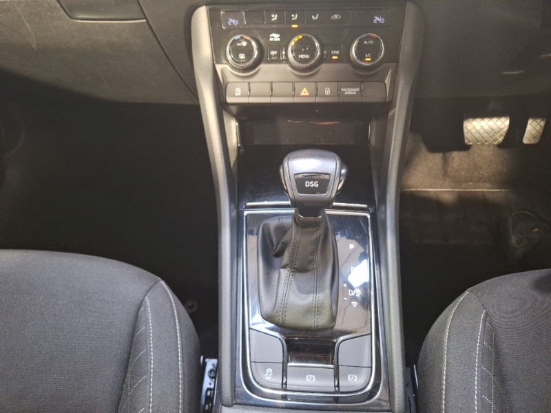 Used Skoda Karoq 2021 for sale - 76301697: Photo 19