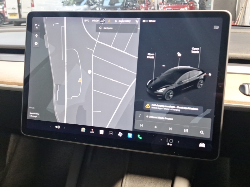 Used Tesla Model 3 2021 for sale - 77380139: Photo 16