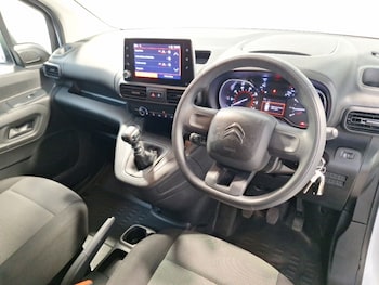 Used Citroen Berlingo 2023 for sale - 79303080: Photo