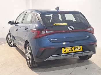 Used Hyundai i20 2025 for sale - 76947463: Photo