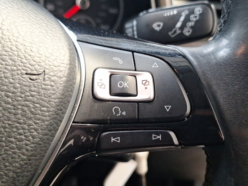 Used Volkswagen T-Roc 2018 for sale - 77947763: Photo 17