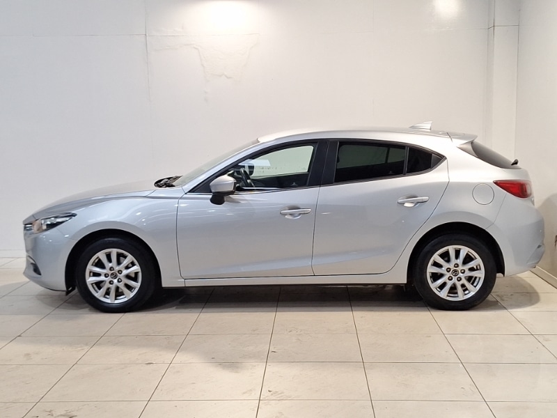 Used Mazda Mazda3 2017 for sale - 76343498: Photo 4
