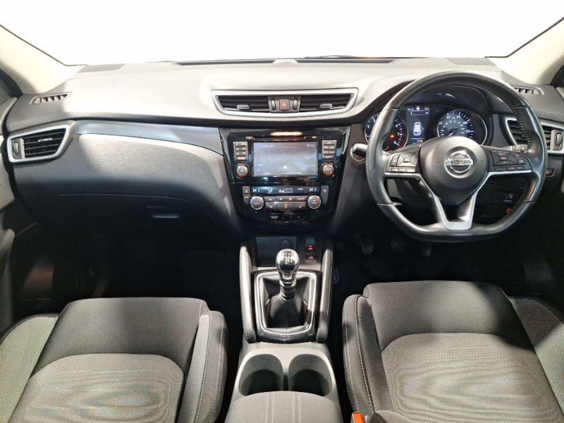 Used Nissan Qashqai 2018 for sale - 77656734: Photo 2