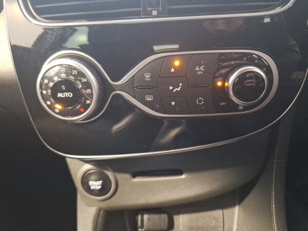 Used Renault Clio 2019 for sale - 76229987: Photo 19
