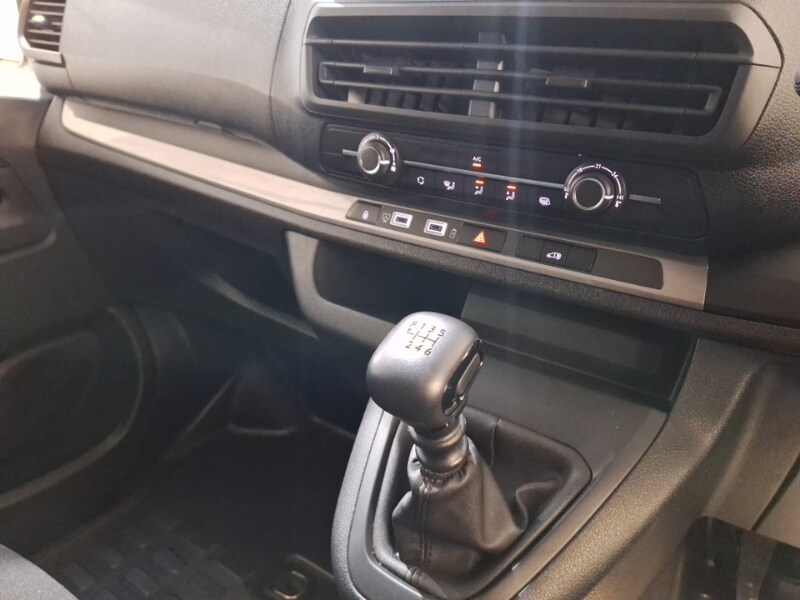 Used Vauxhall Vivaro 2024 for sale - 76707986: Photo 11