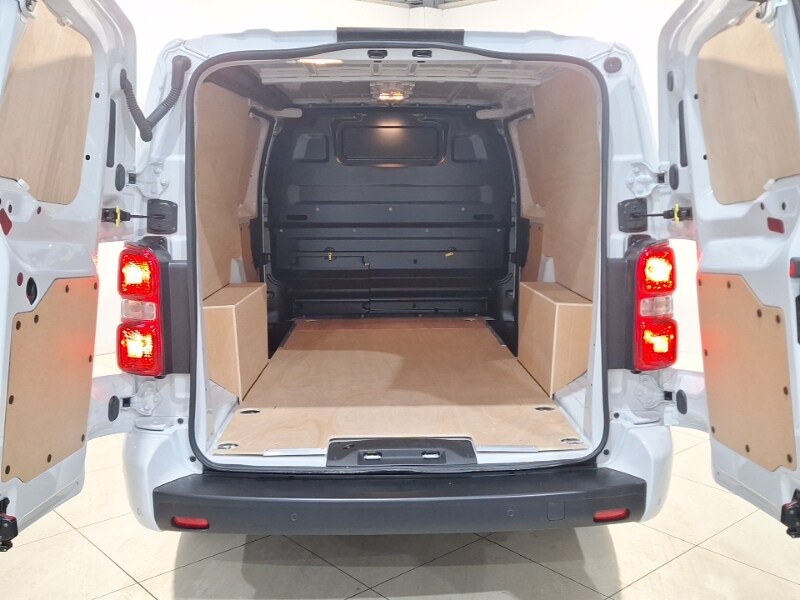 Used Vauxhall Vivaro 2024 for sale - 76707986: Photo 8