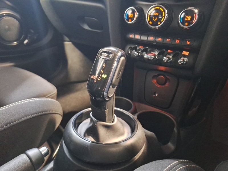 Used MINI Hatch 2019 for sale - 76567038: Photo 11