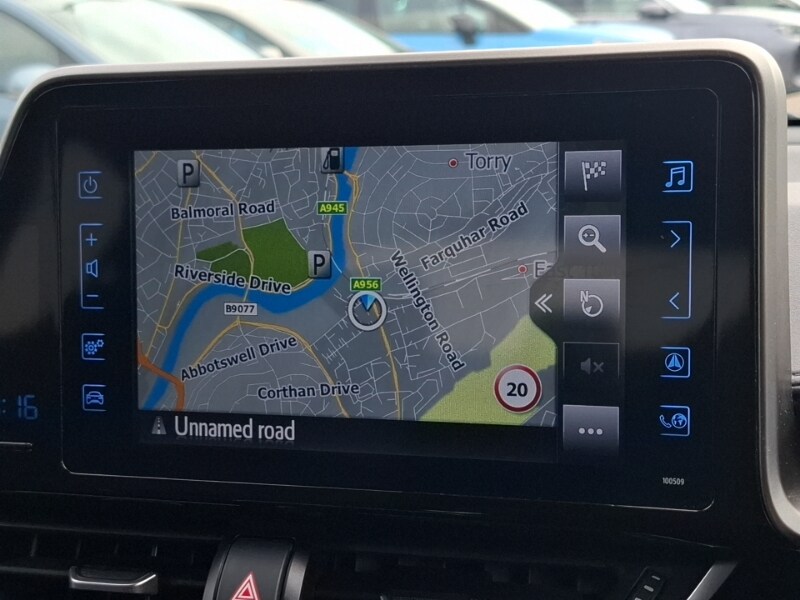 Used Toyota C-HR 2018 for sale - 78151435: Photo 12