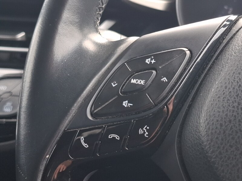 Used Toyota C-HR 2018 for sale - 78151435: Photo 15