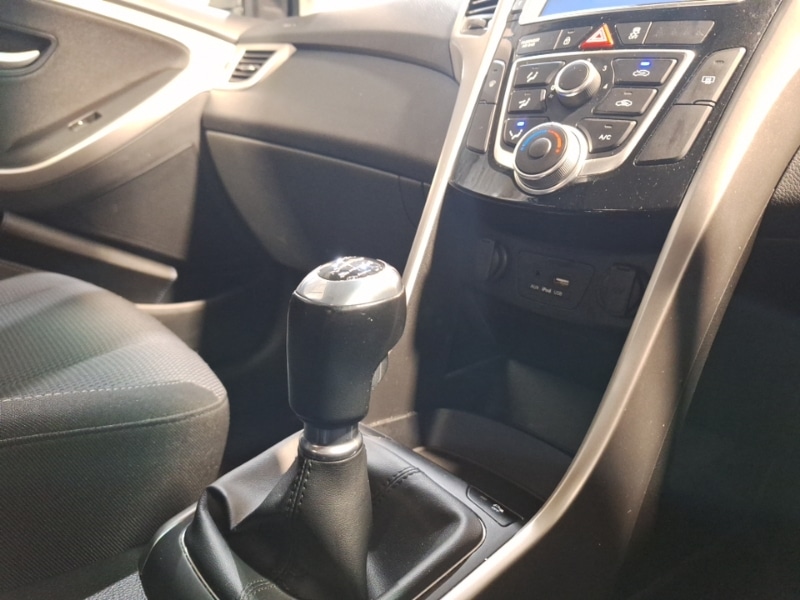 Used Hyundai i30 2016 for sale - 76583592: Photo 11