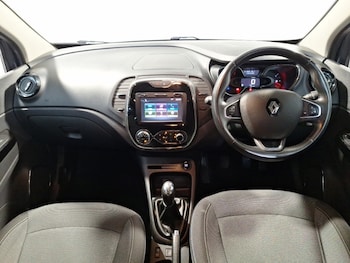 Used Renault Captur 2017 for sale - 77610991: Photo