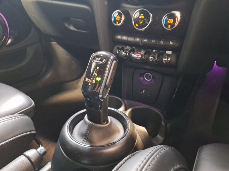 Used MINI Convertible 2023 for sale - 77939037: Photo 11