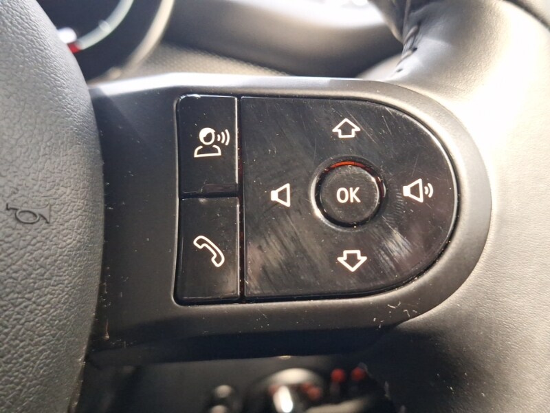 Used MINI Convertible 2023 for sale - 77939037: Photo 17