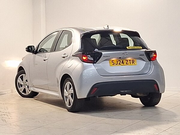 Used Mazda Mazda2 HYBRID 2024 for sale - 76258367: Photo 3