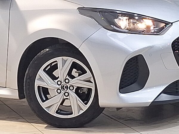 Used Mazda Mazda2 HYBRID 2024 for sale - 76258367: Photo 9