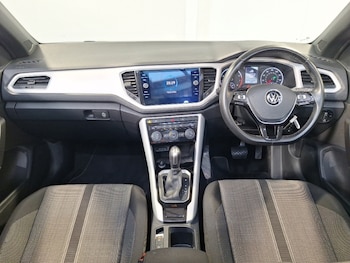 Used Volkswagen T-Roc 2021 for sale - 78046426: Photo