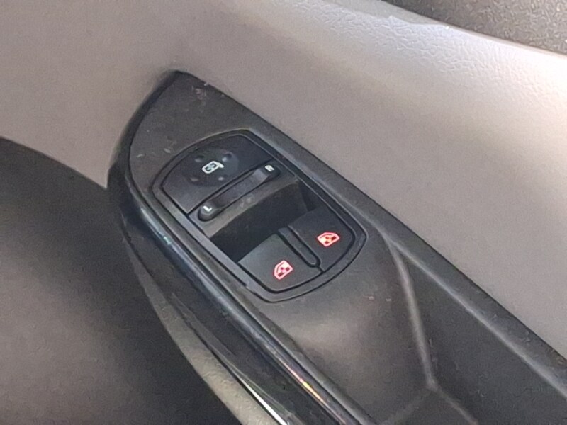 Used Vauxhall Corsa 2016 for sale - 77019796: Photo 14